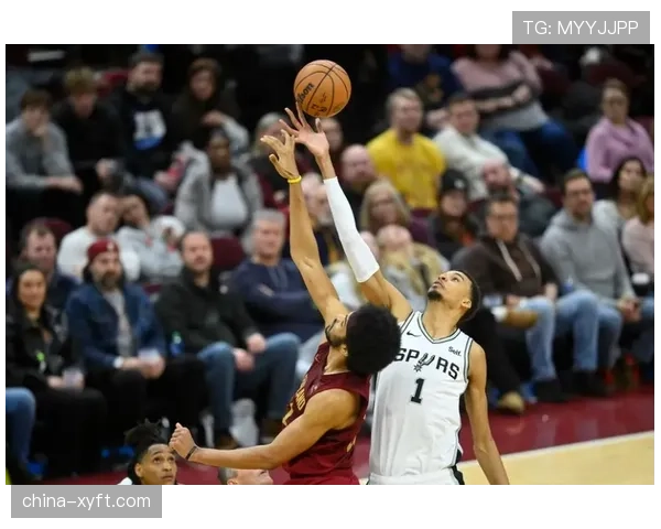 坎宁安率活塞从鱼腩跃居东部第一 场均25+10展现领袖价值